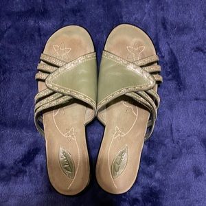 Clarks green leather slip on sandal. Size 9M Used
